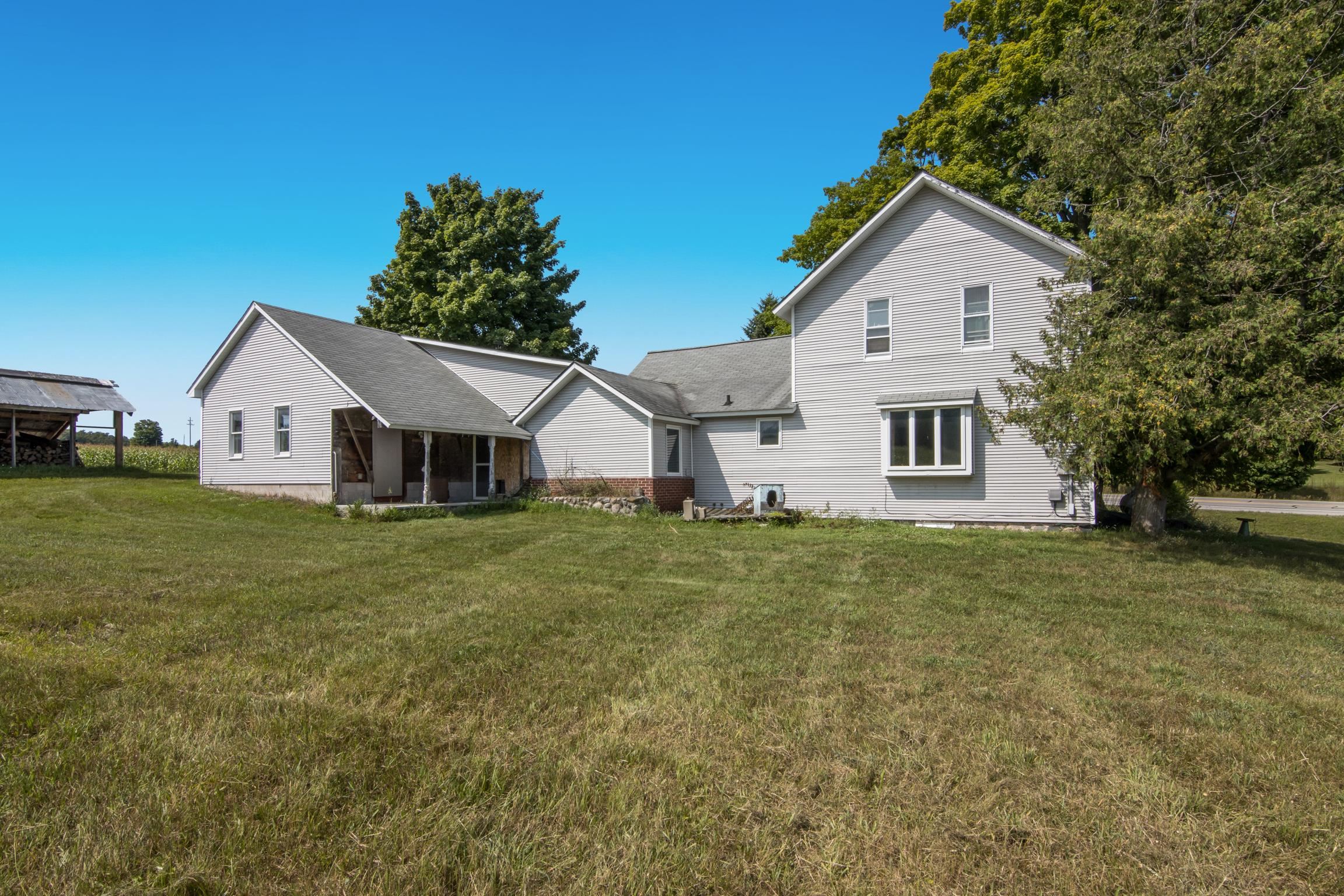 9224 East Duck Lake Road Suttons Bay, MI 49682 - Photo 41 of 63