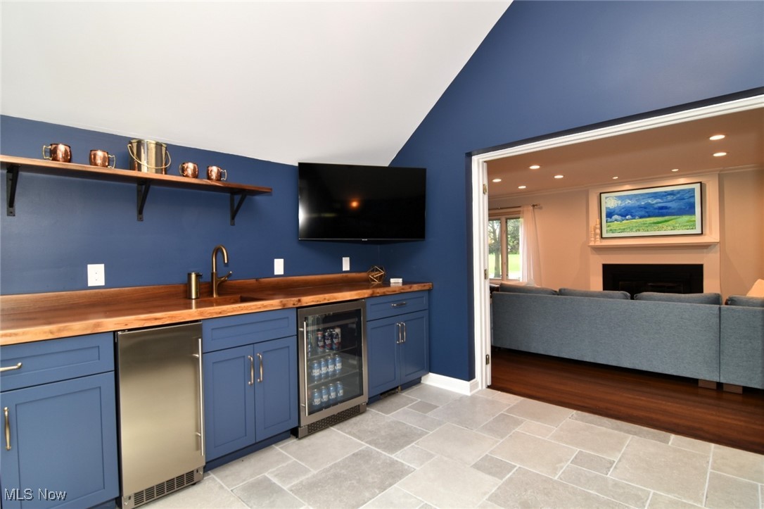 18400 Shelburne Road Cleveland, OH 44118 - Photo 12 of 41 Gallery Image 12