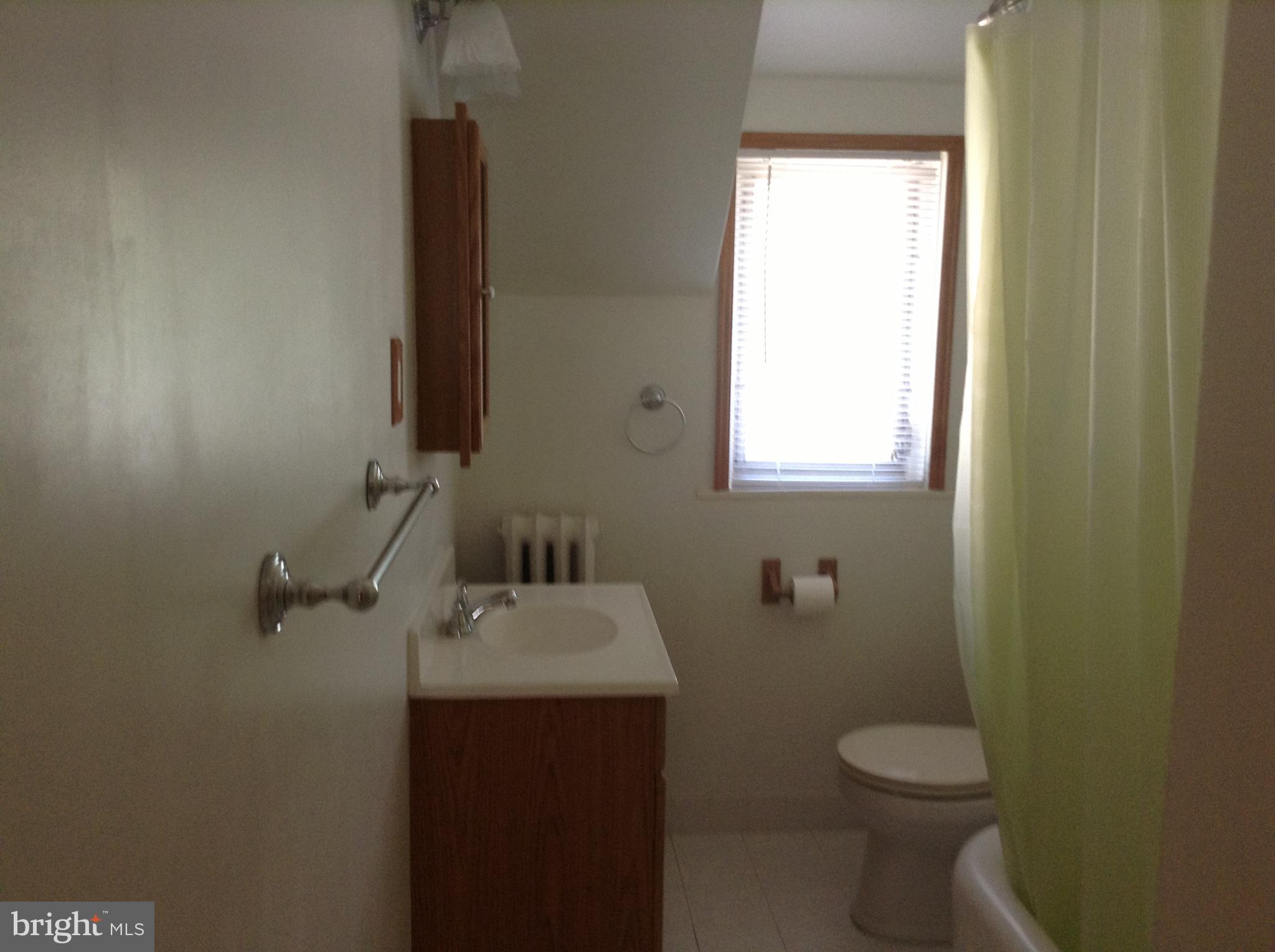 6638 Lotus Road Philadelphia, PA 19151 - Photo 17 of 19 Gallery Image 17