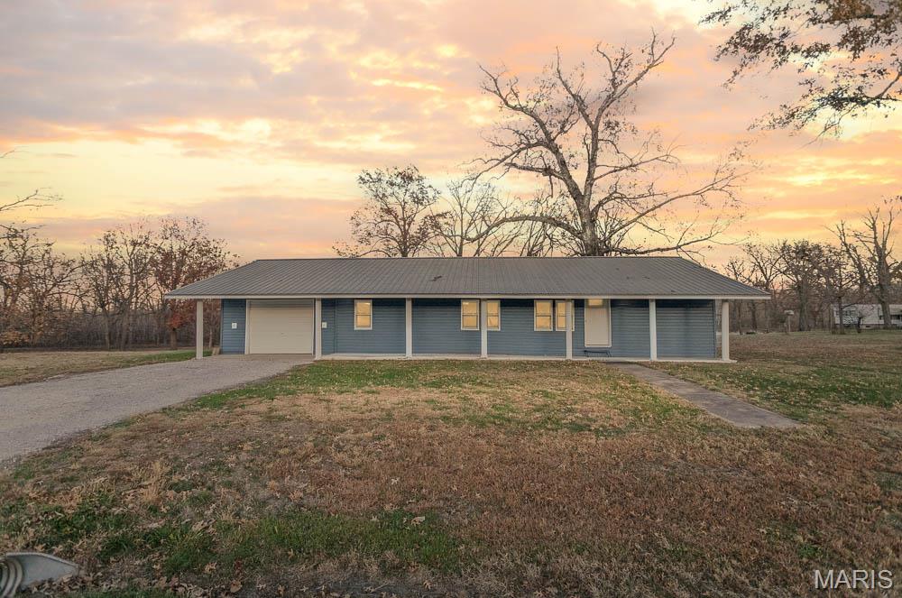 236 Gallinipper Road Hardin, IL 62047 - Photo 2 of 58