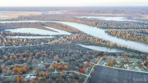 $129,000 | 236 Gallinipper Road, Hardin, IL 62047