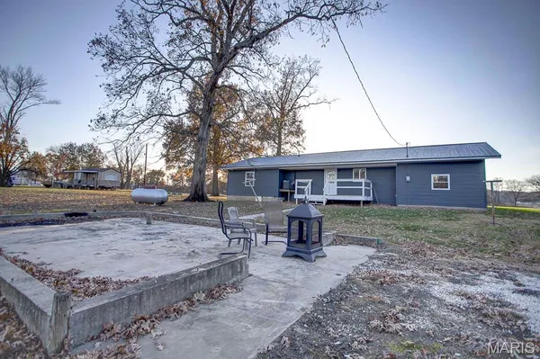 $129,000 | 236 Gallinipper Road, Hardin, IL 62047