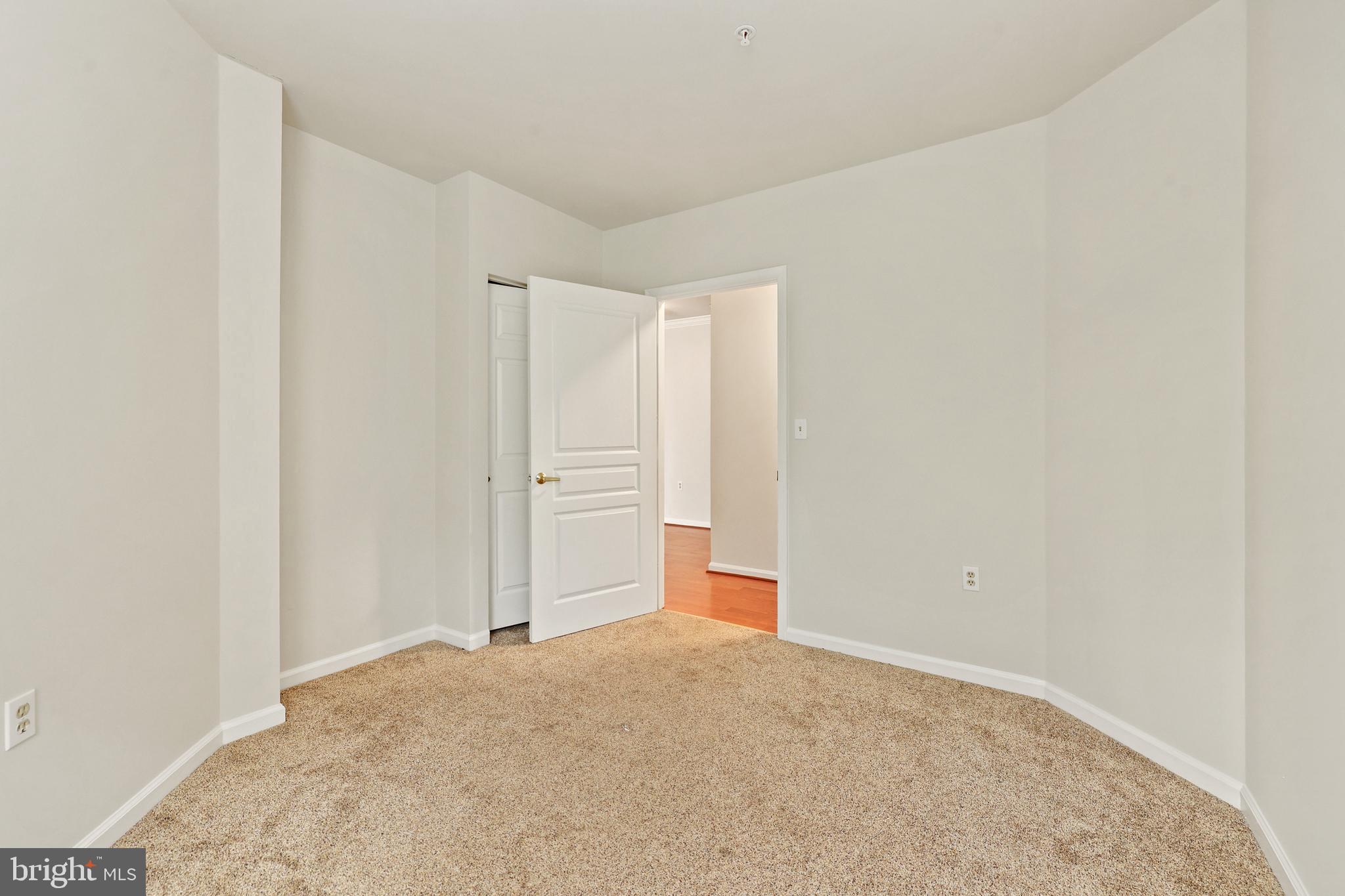 12913 Alton Square, Unit 210 Herndon, VA 20170 - Photo 20 of 35