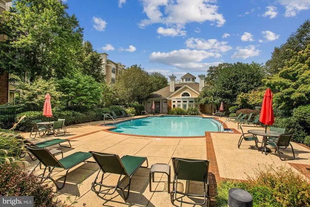 $330,000 | 12913 Alton Square, Unit 210, Herndon, VA 20170