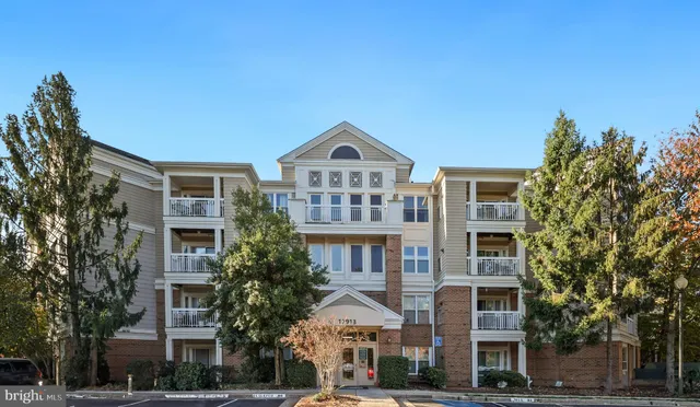 $330,000 | 12913 Alton Square, Unit 210, Herndon, VA 20170