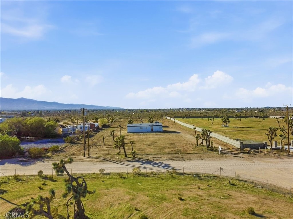 11878 Pacific Road Phelan, CA 92371 - Photo 35 of 50 a view of a ocean with nearby beach