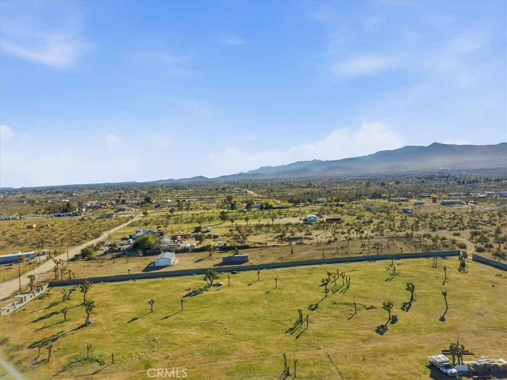 11878 Pacific Road Phelan, CA 92371 - Photo 36 of 50 a view of an ocean and a mountain