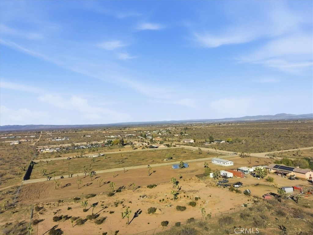 11878 Pacific Road Phelan, CA 92371 - Photo 37 of 50 a view of an ocean