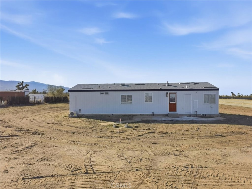 11878 Pacific Road Phelan, CA 92371 - Photo 41 of 50 a view of a terrace