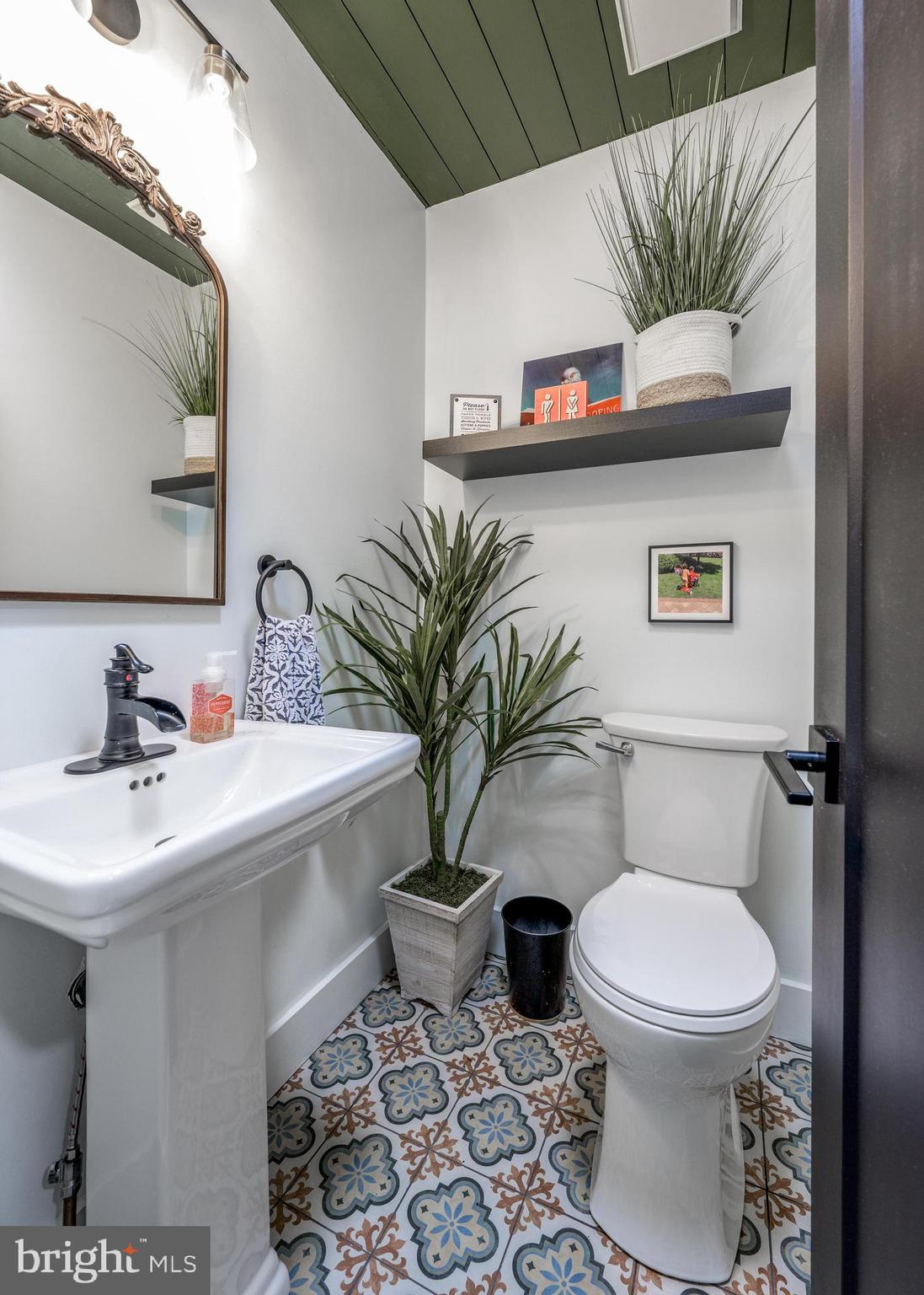 2 Roxbury Drive Medford, NJ 08055 - Photo 16 of 34