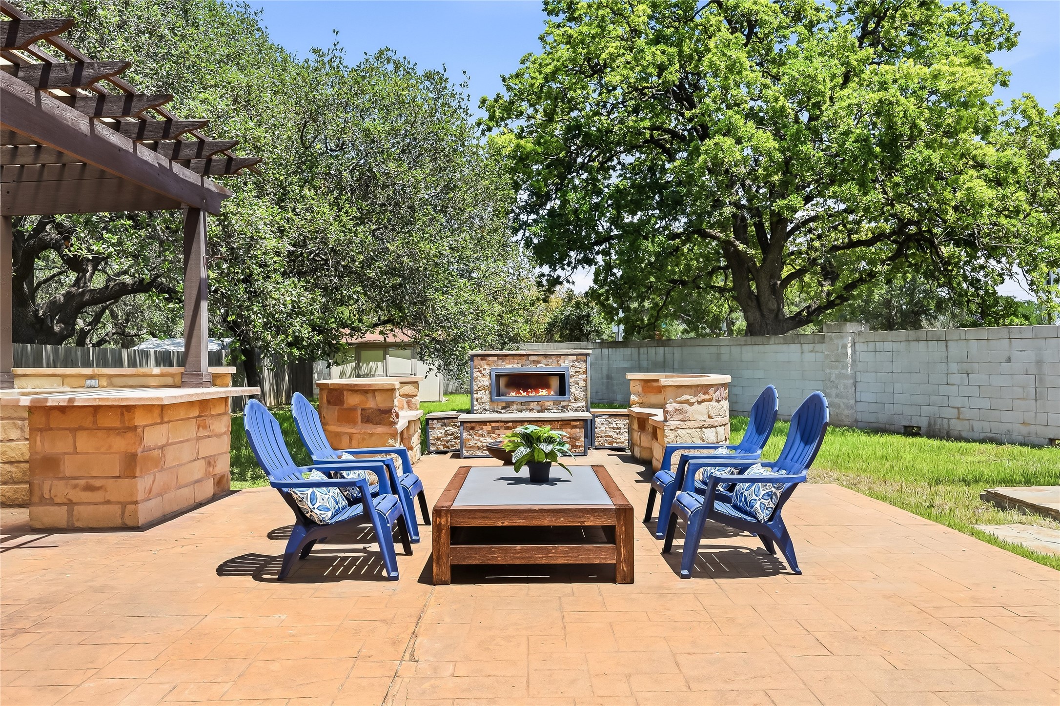 4400 Chickasaw Court Austin, TX 78749 - Photo 7 of 36 This backyard is an entertainer's dream!