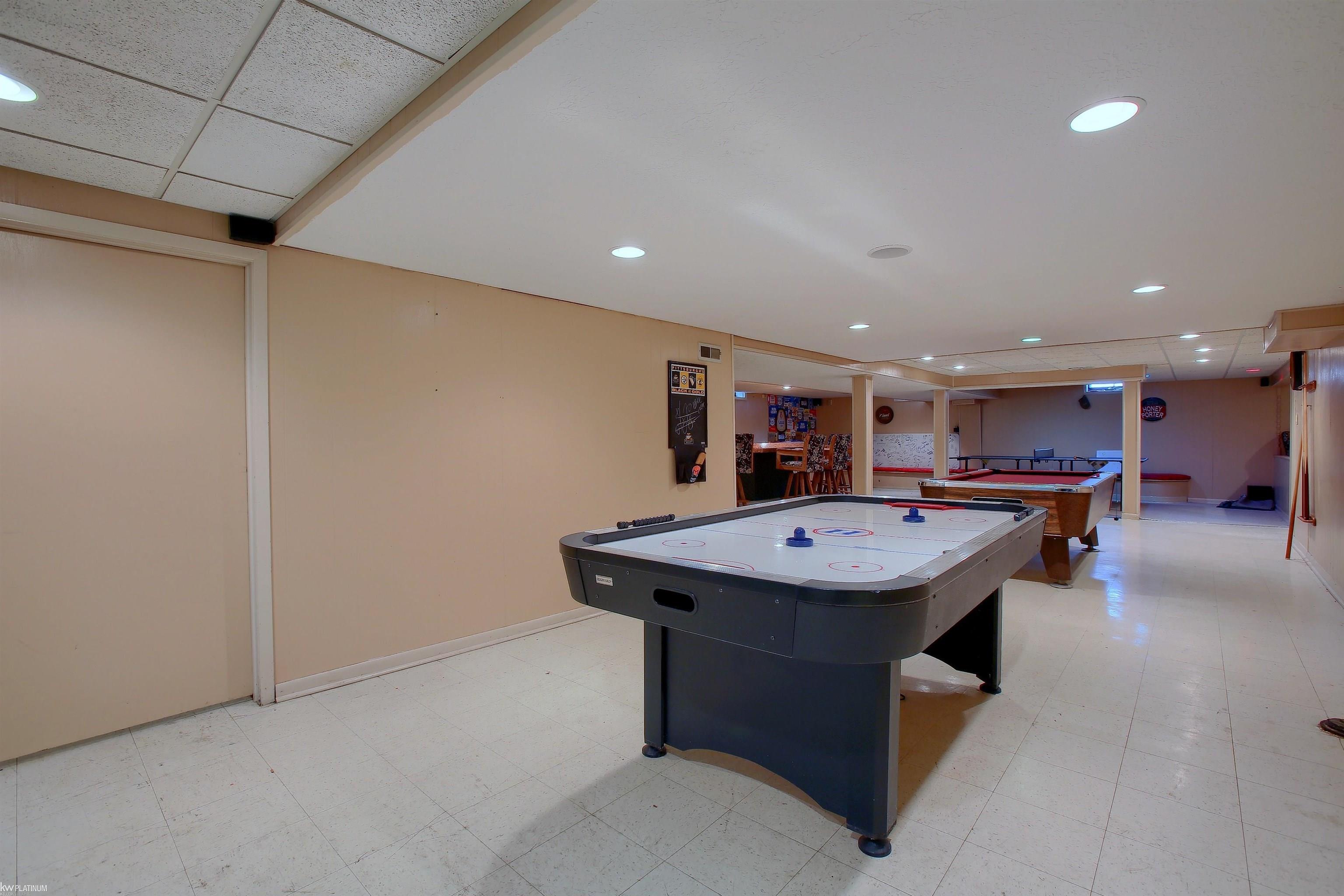 11161 Erdmann Road Sterling Heights, MI 48314 - Photo 29 of 44 50101416-28.JPG