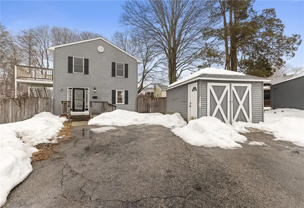 $450,000 | 32 Pilgrim Avenue, Coventry, RI 02816
