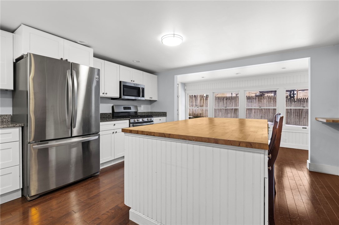 32 Pilgrim Avenue Coventry, RI 02816 - Photo 18 of 40