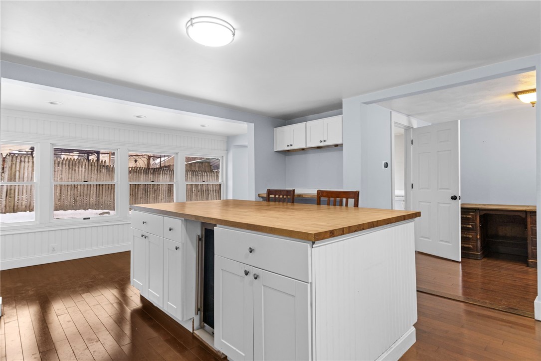 32 Pilgrim Avenue Coventry, RI 02816 - Photo 22 of 40