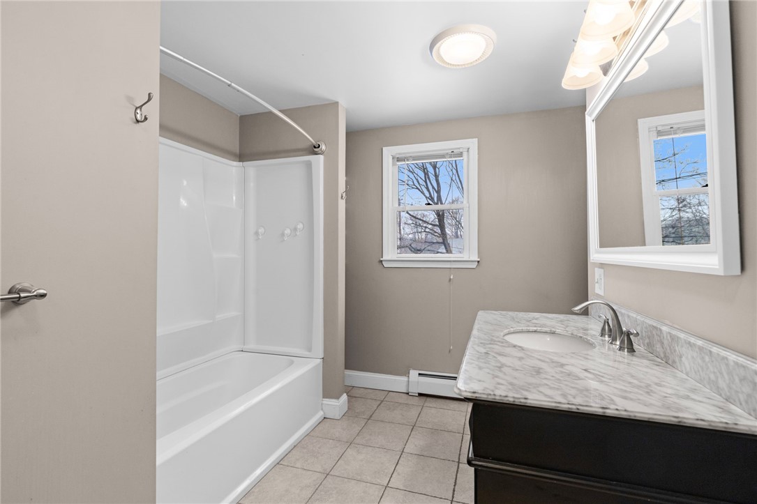 32 Pilgrim Avenue Coventry, RI 02816 - Photo 28 of 40