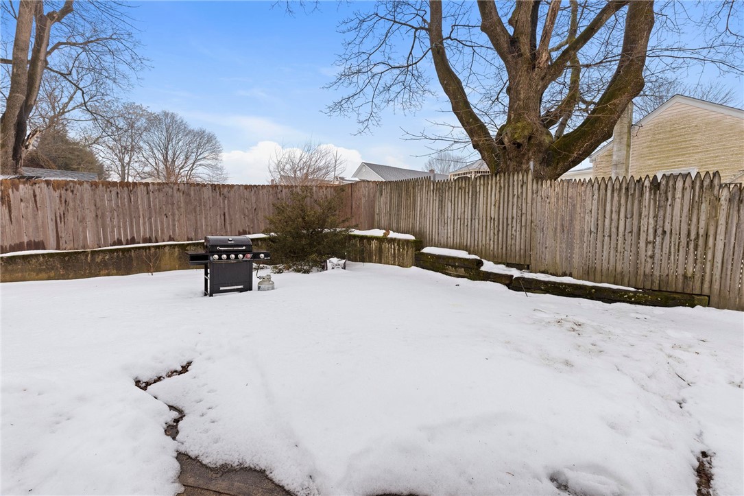 32 Pilgrim Avenue Coventry, RI 02816 - Photo 36 of 40