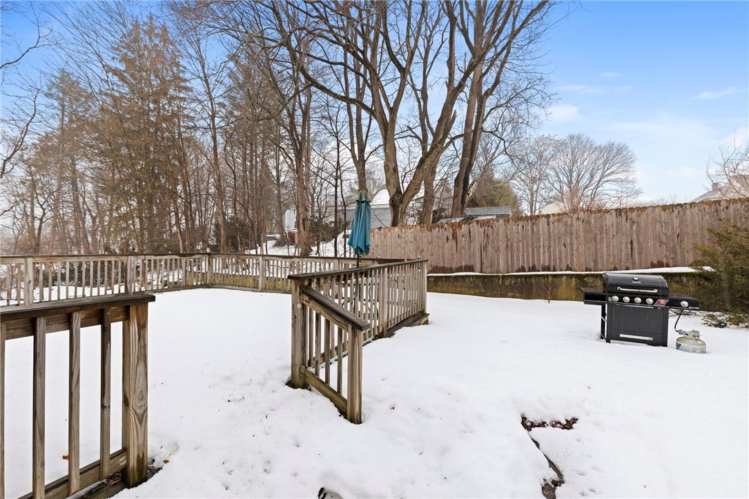 32 Pilgrim Avenue Coventry, RI 02816 - Photo 37 of 40