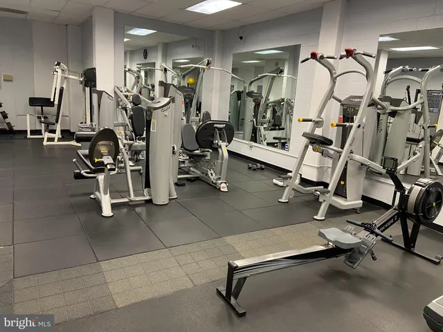 $575,000 | 4515 Willard Avenue, Unit 709, Chevy Chase, MD 20815