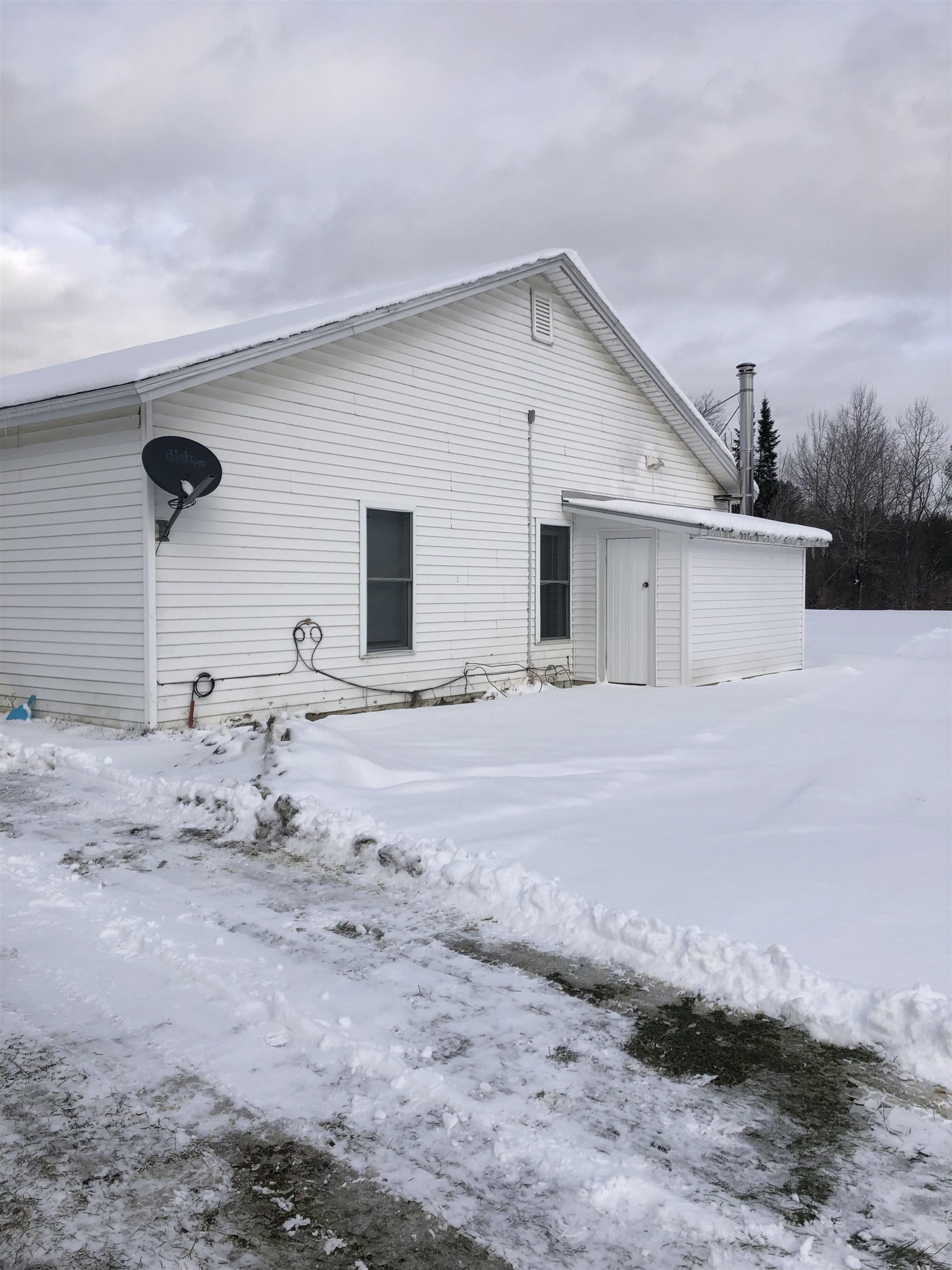 29 Nancy Lane Eden, VT 05652 - Photo 2 of 17