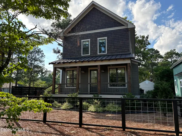 $2,850 | 295 East Ohio Avenue, Southern Pines, NC 28387