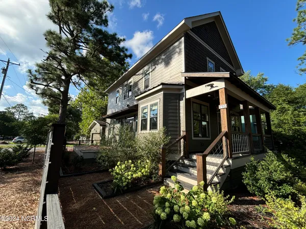 $2,850 | 295 East Ohio Avenue, Southern Pines, NC 28387