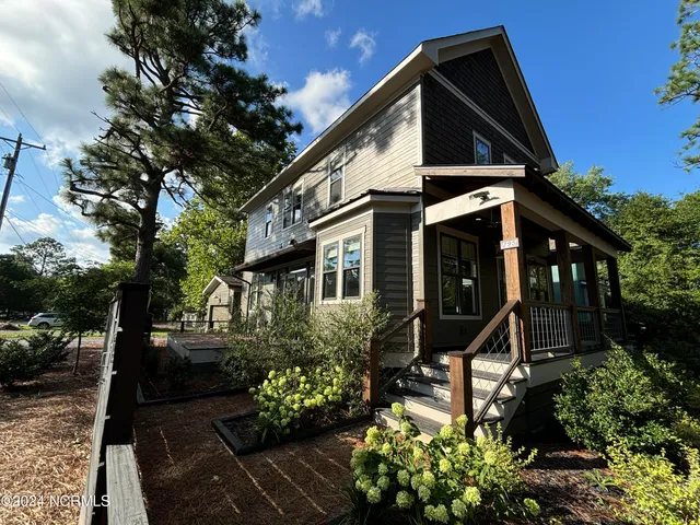 $2,850 | 295 East Ohio Avenue, Southern Pines, NC 28387