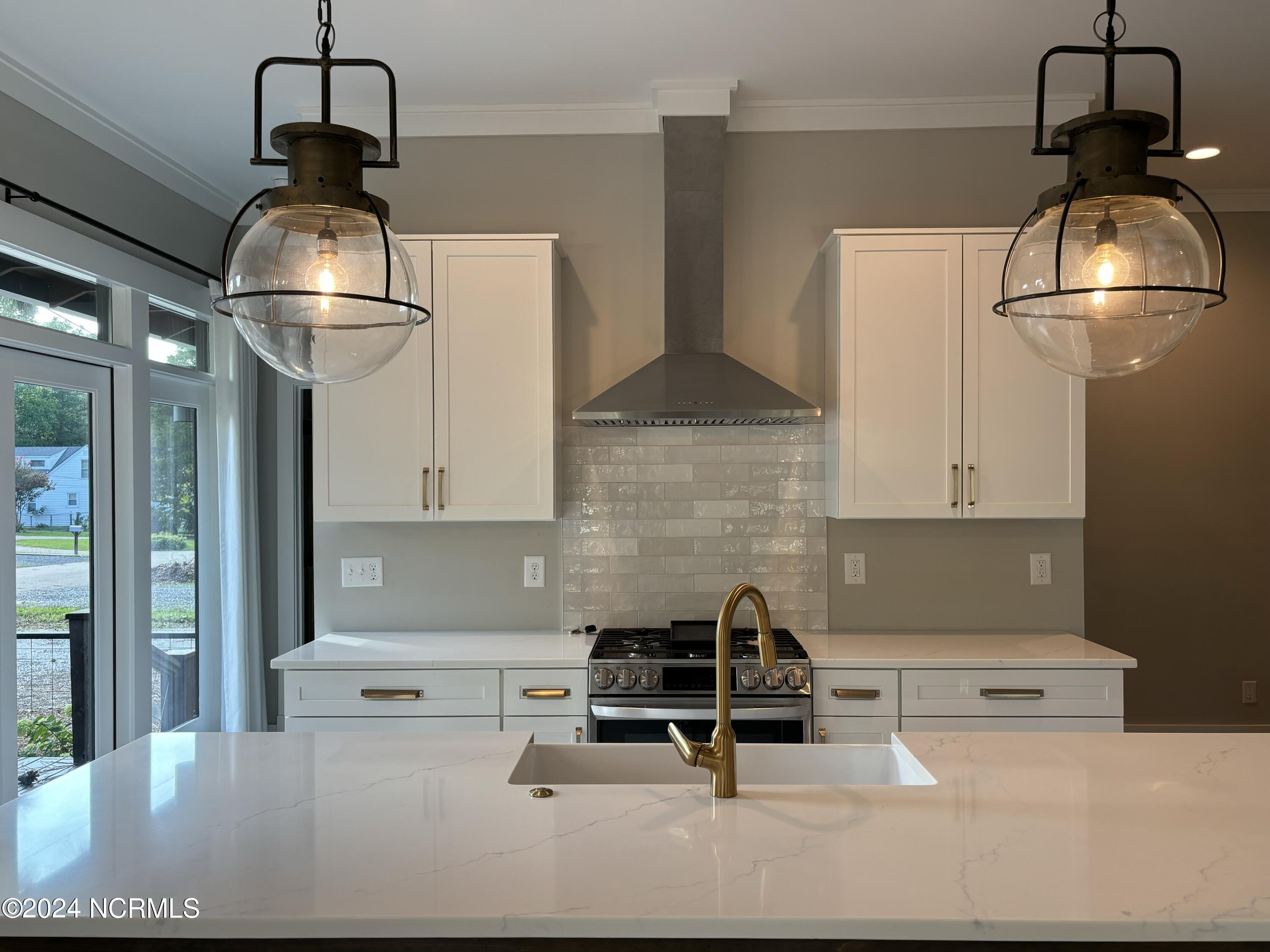 295 East Ohio Avenue Southern Pines, NC 28387 - Photo 5 of 20 IMG_6764