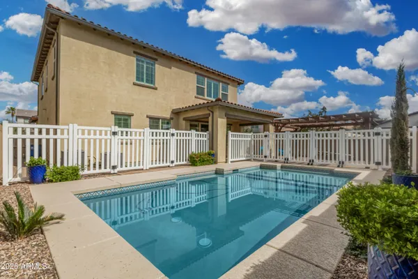 $3,595 | 1527 West Windhaven Avenue, Gilbert, AZ 85233