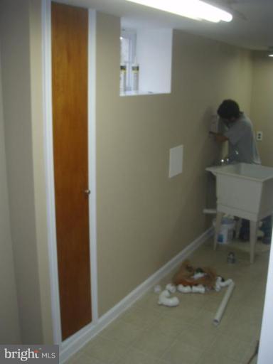 9204 Locksley Road Fort Washington, MD 20744 - Photo 15 of 26 Laundry Area 1