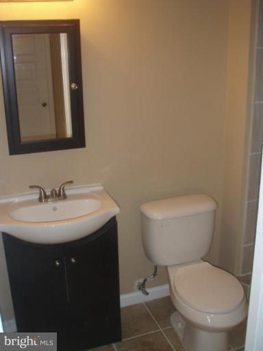 9204 Locksley Road Fort Washington, MD 20744 - Photo 6 of 26 lower level bath