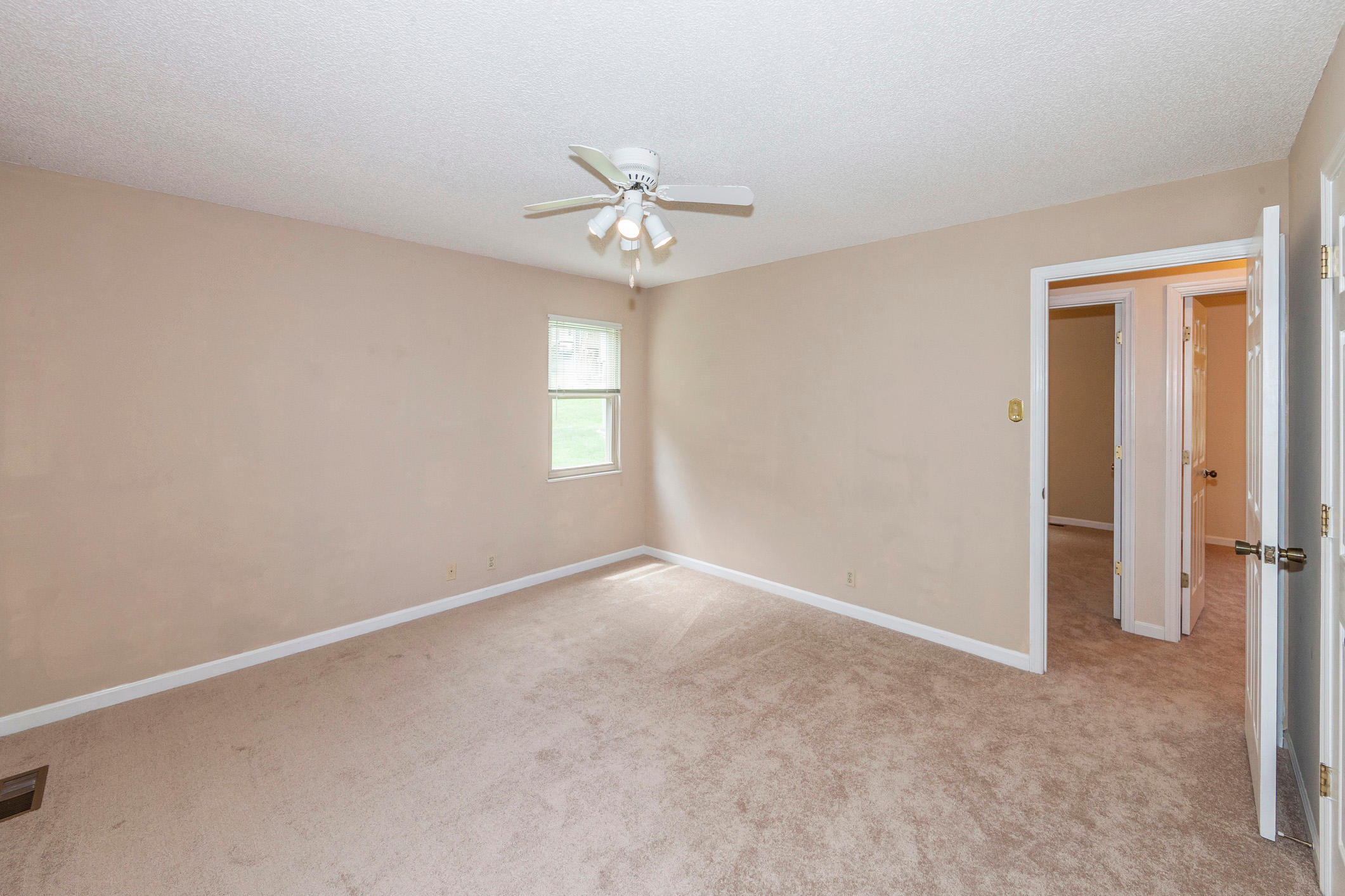933 Tree Trunk Road Knoxville, TN 37934 - Photo 31 of 40 _54G3290w