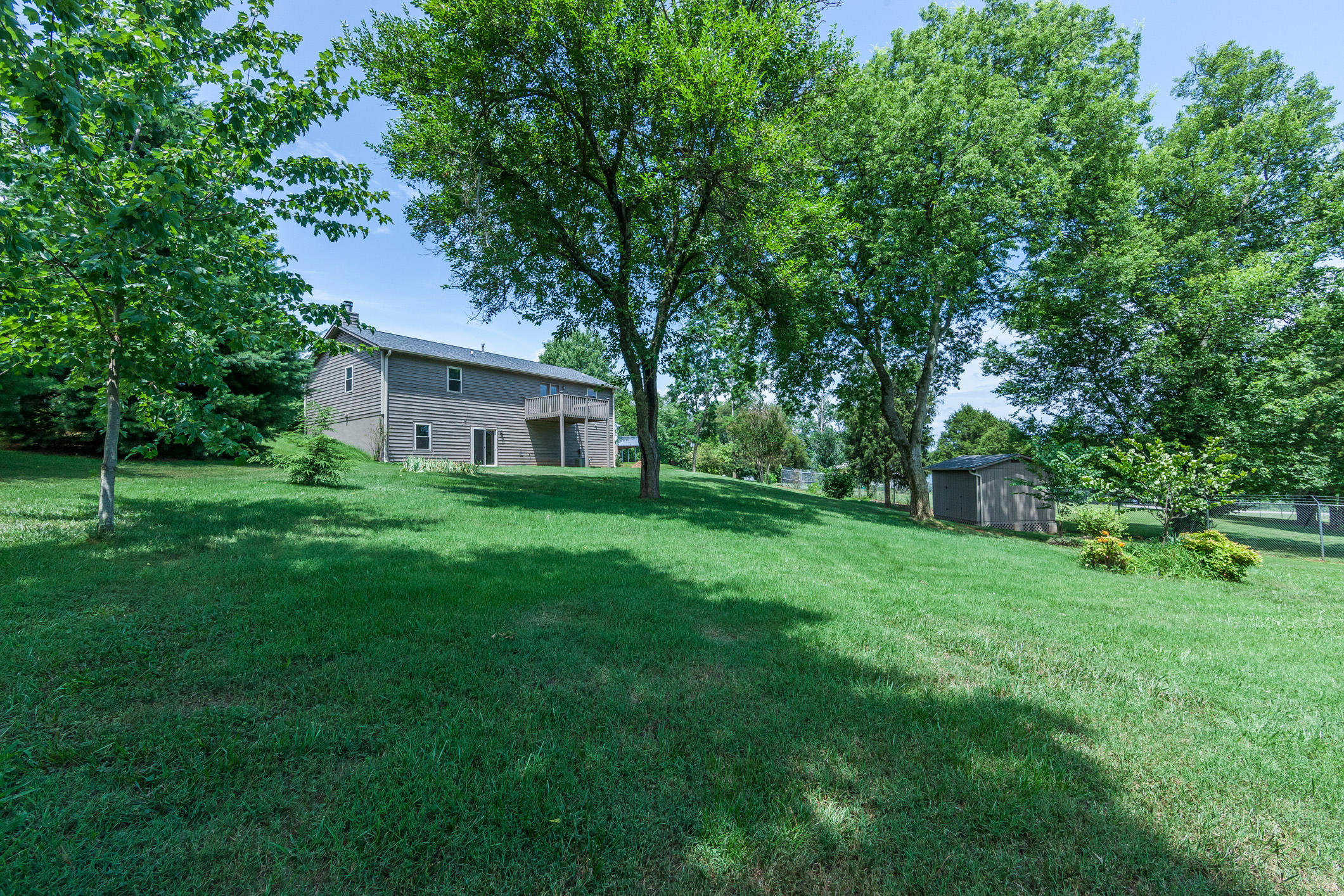 933 Tree Trunk Road Knoxville, TN 37934 - Photo 8 of 40 _54G3258w