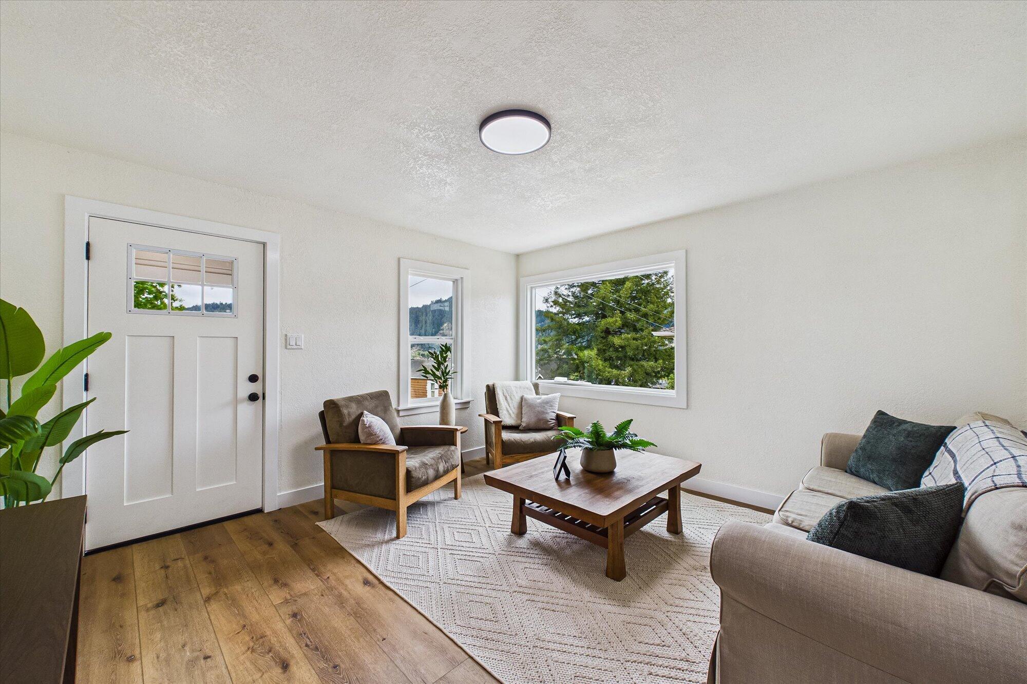 355 Douglas Street Rio Dell, CA 95562 - Photo 6 of 33