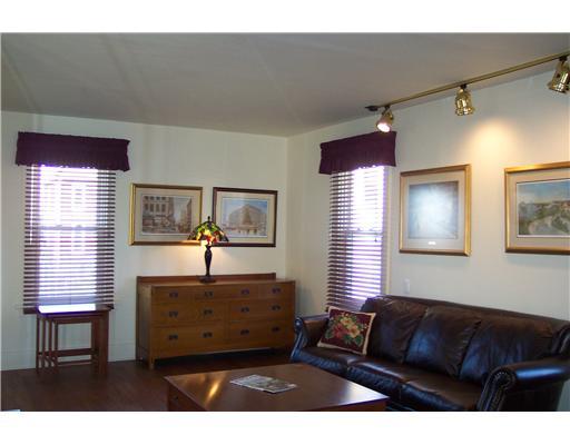 207 Reo Butler, PA 16001 - Photo 6 of 10 Living Room.