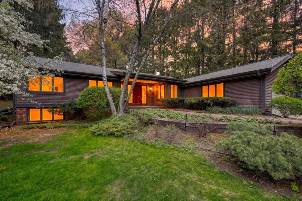 $995,000 | 18 Larch Circle, Madison, WI 53705