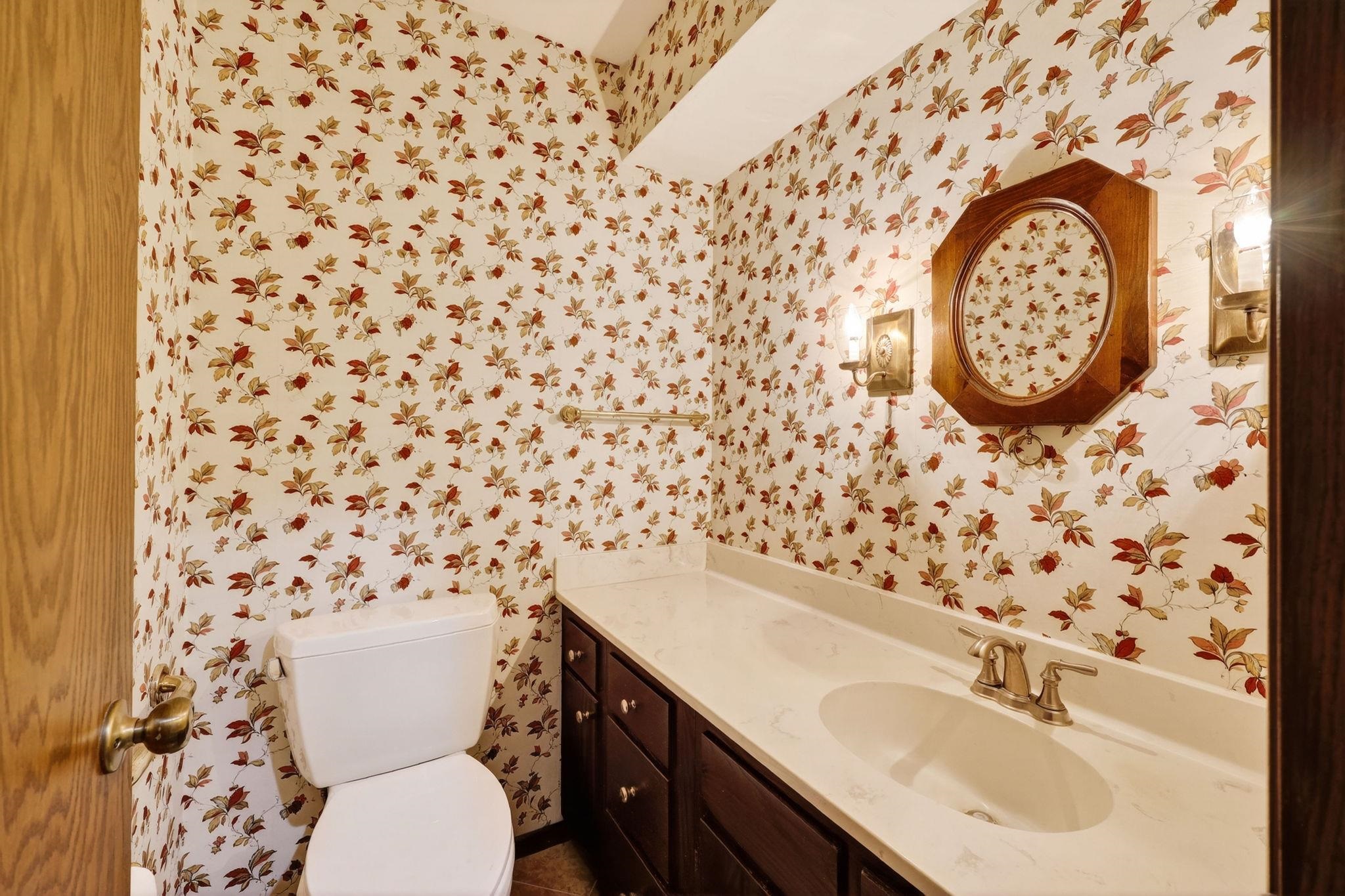 18 Larch Circle Madison, WI 53705 - Photo 33 of 55