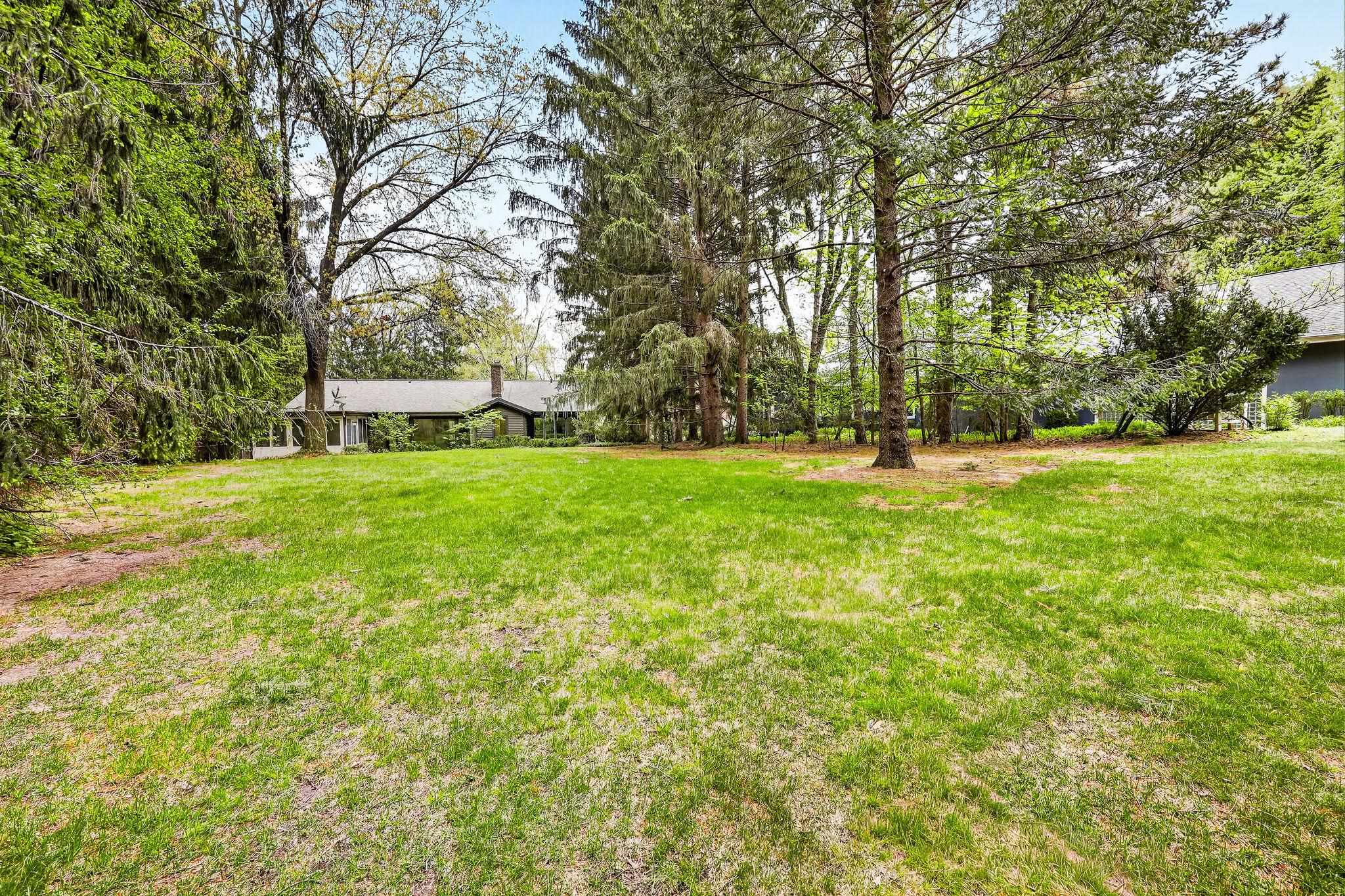 18 Larch Circle Madison, WI 53705 - Photo 50 of 55