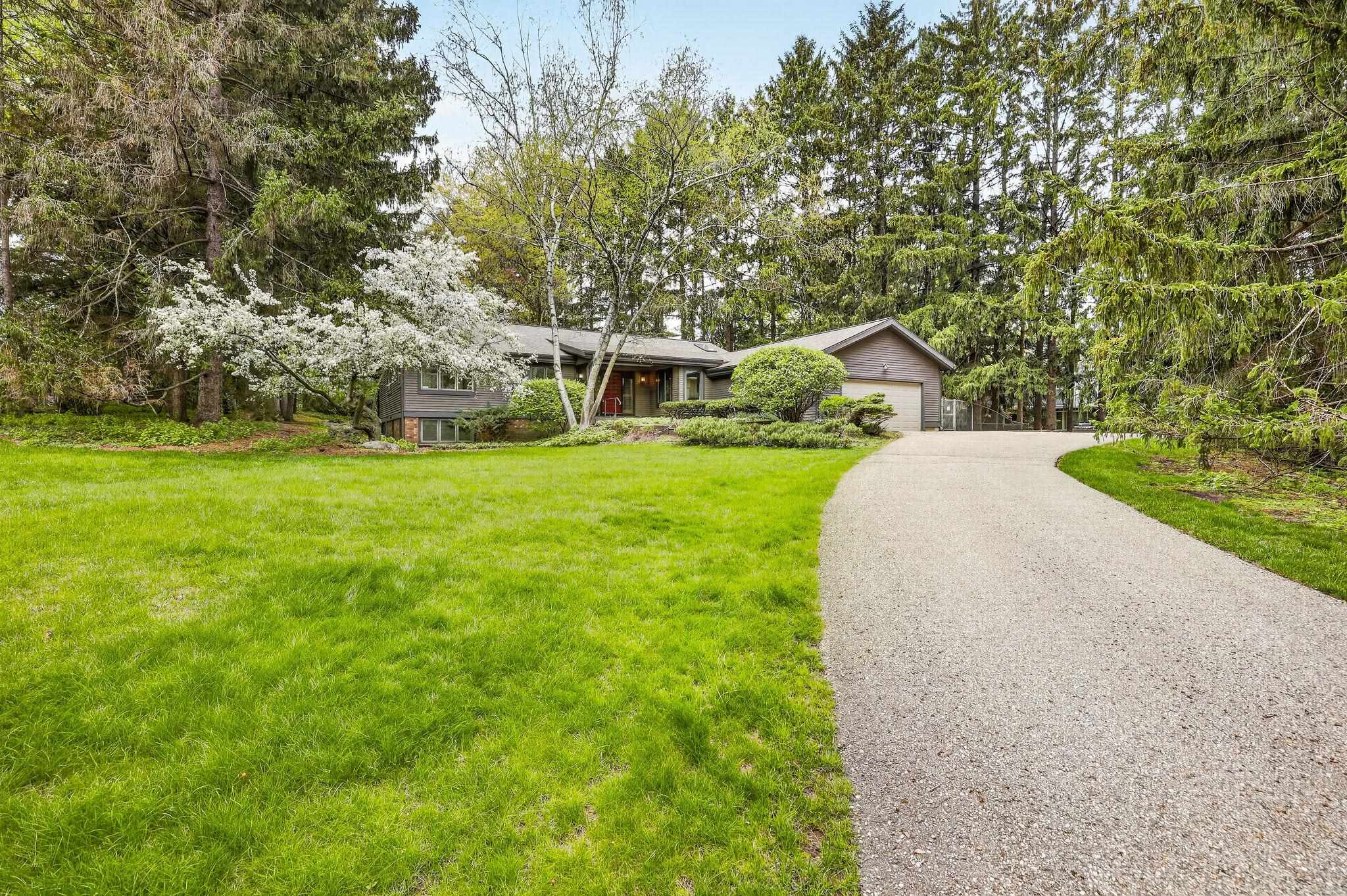 18 Larch Circle Madison, WI 53705 - Photo 5 of 55