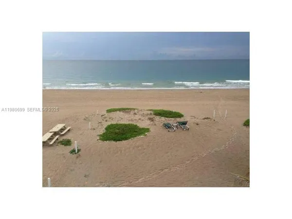 $3,100 | Beach, Pompano Beach, FL 33062