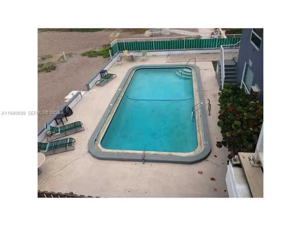 $3,100 | Beach, Pompano Beach, FL 33062