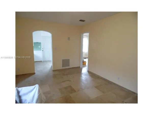 $3,100 | Beach, Pompano Beach, FL 33062