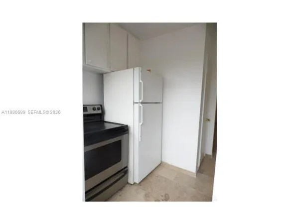 $3,100 | Beach, Pompano Beach, FL 33062