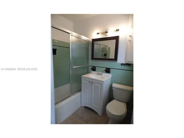 $3,100 | Beach, Pompano Beach, FL 33062