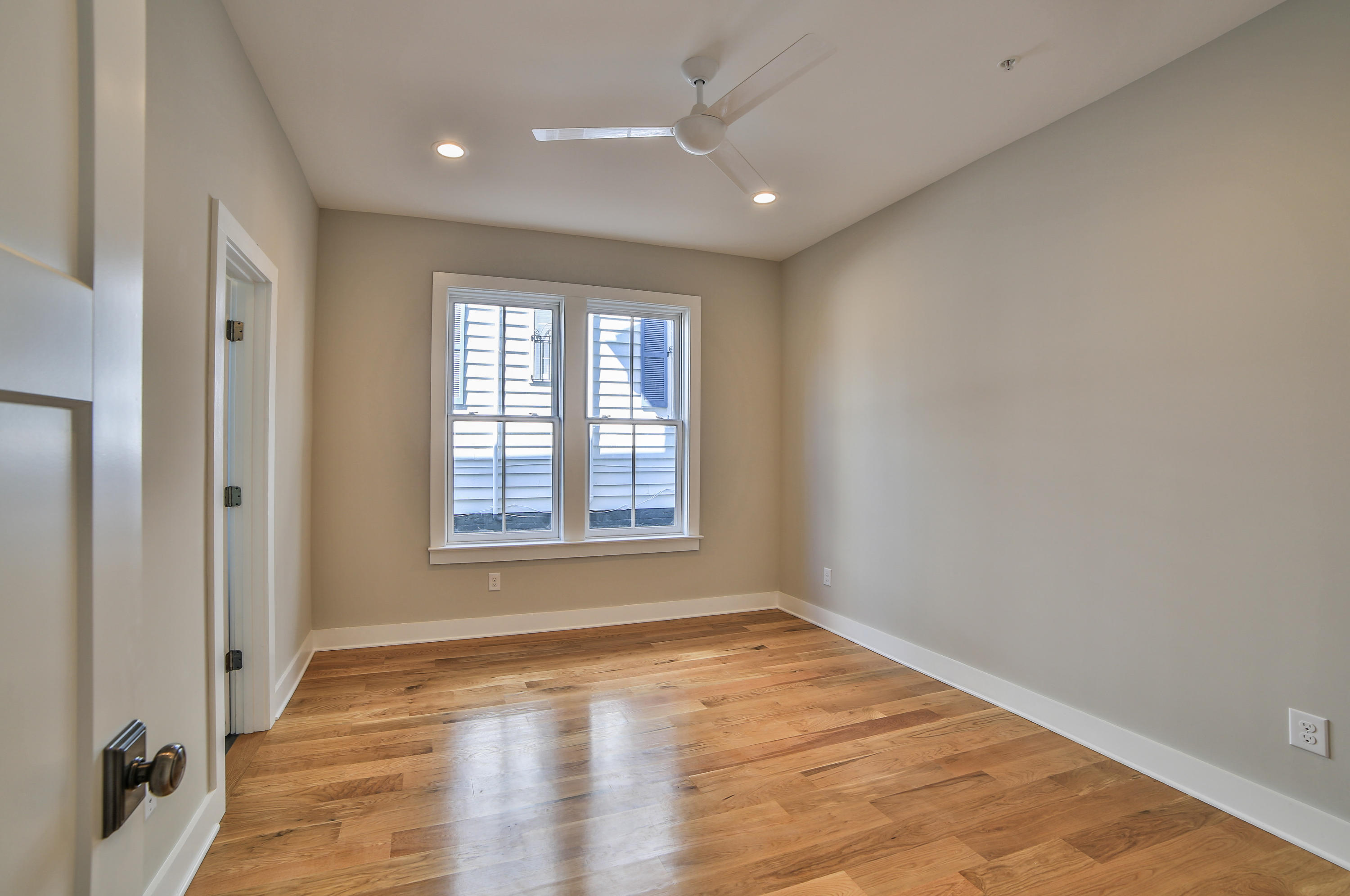 78 Spring Street Charleston, SC 29403 - Photo 4 of 13 7B1A3950