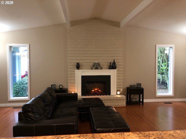 2955 Southeast Anderson Road Gresham, OR 97080 - Photo 4 of 25 Gallery Image 4