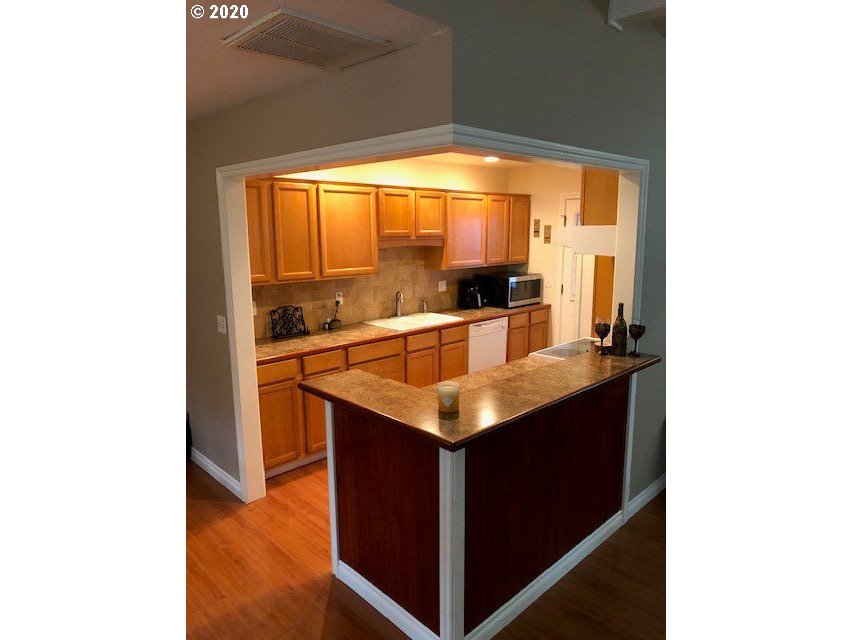 2955 Southeast Anderson Road Gresham, OR 97080 - Photo 8 of 25 Gallery Image 8
