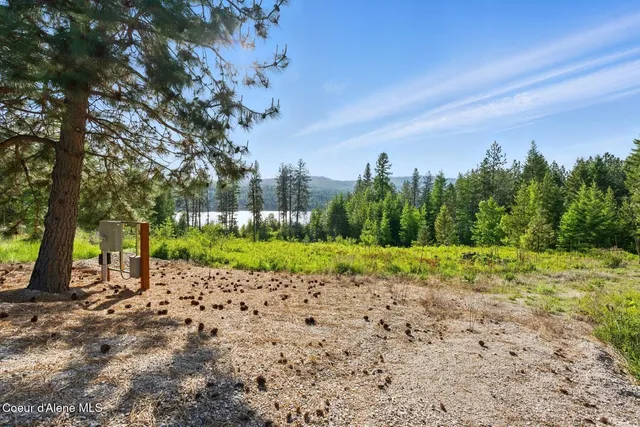 $194,000 | 66 Beacon Hill Road, Cocolalla, ID 83813