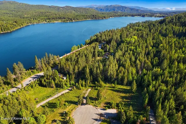 $194,000 | 66 Beacon Hill Road, Cocolalla, ID 83813