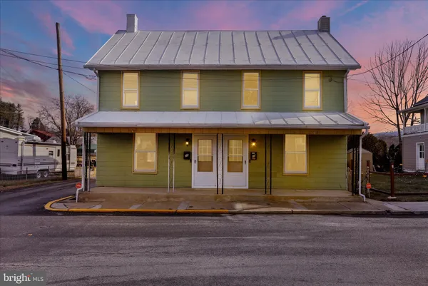 $347,900 | 23 North Front Street, Womelsdorf, PA 19567